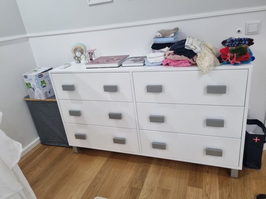 Vendo cómoda quarto bebé