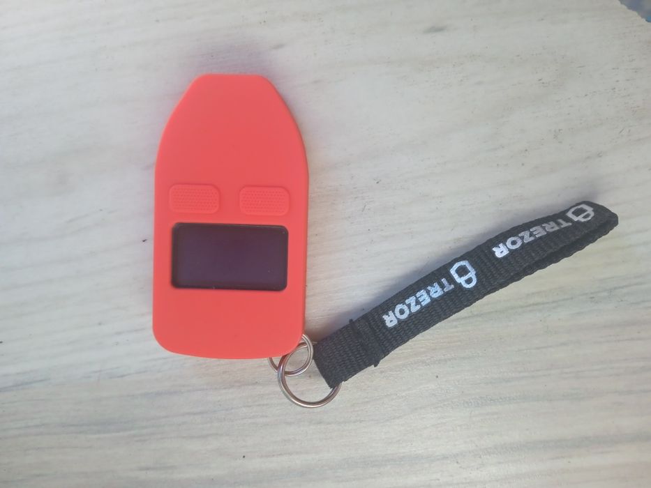 Продам кошелек для криптовалют "Trezor one"