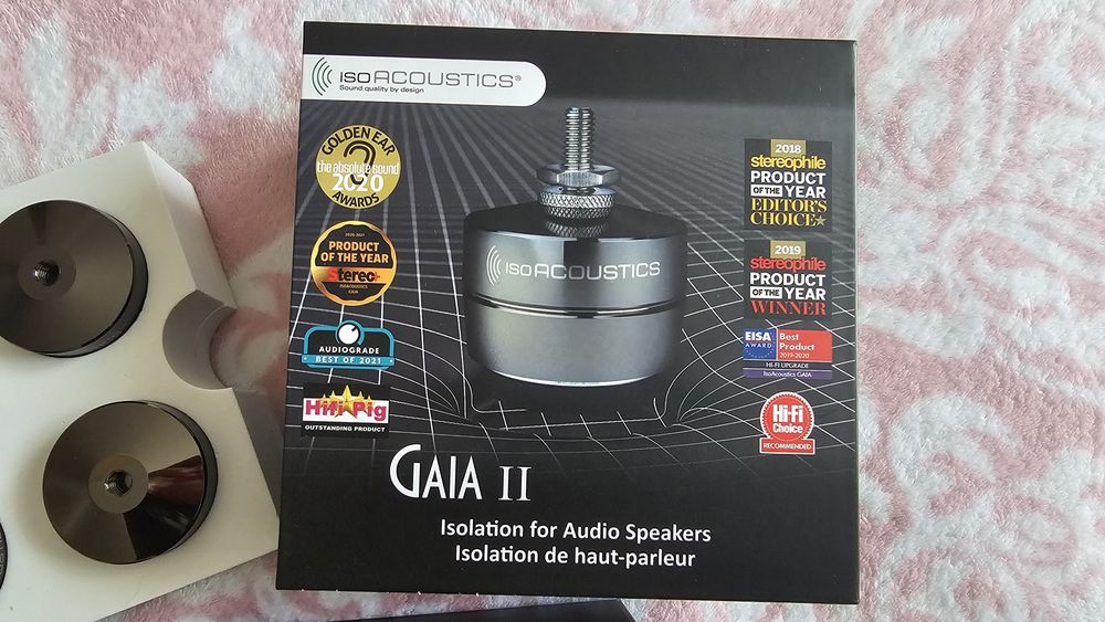 Isoacoustics gaia ii (2)