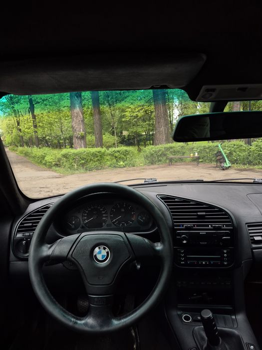 Продаю BMW E36 3500$