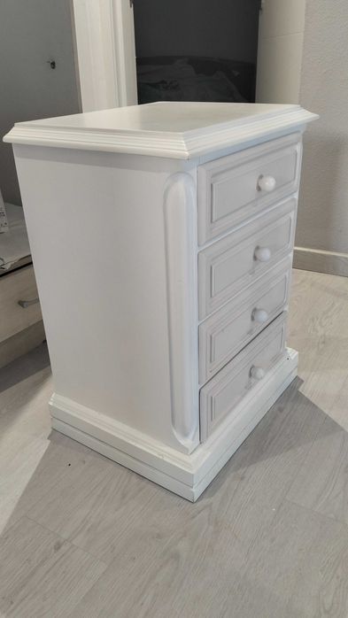 Mesa de cabeceira