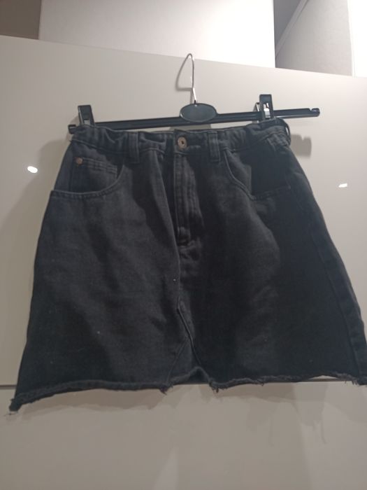 Spódniczka czarna jeansowa dla nastolatki