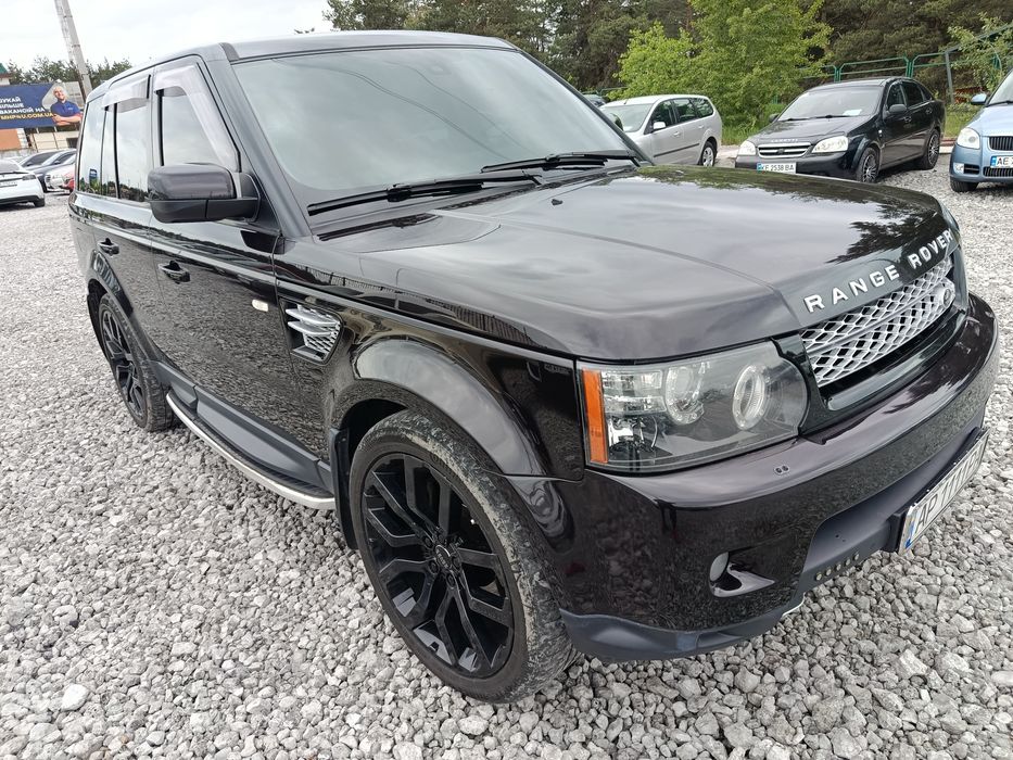 Range Rover Sport 2012 года 3.0 турбодизель полная комплектация в идеальном состоянии