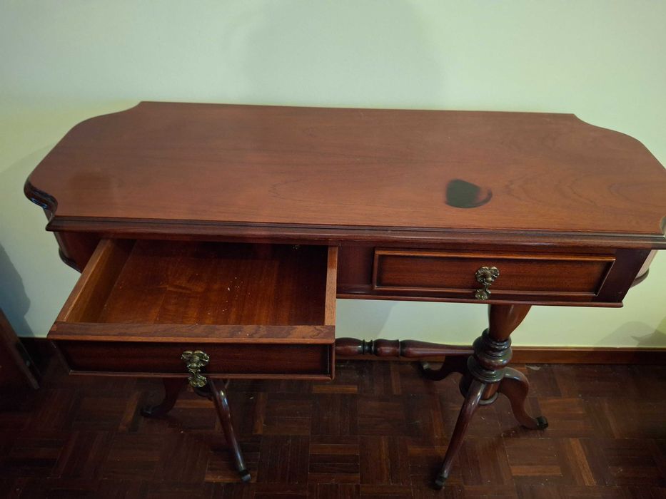 Aparador maderia antigo