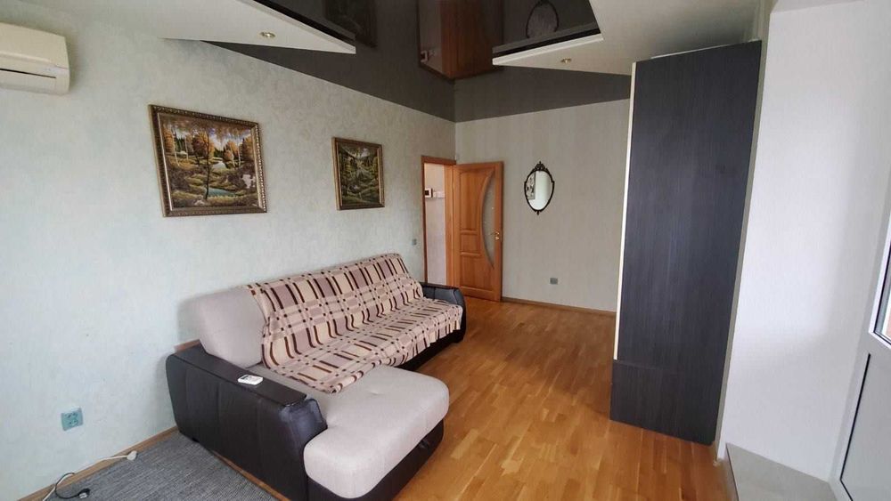 Продам 2 кв., б-р Жасминовый