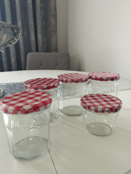 Скляні баночки для кухні