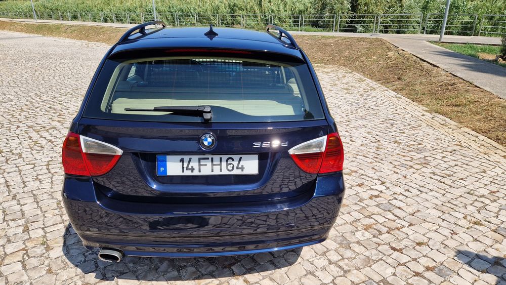 Bmw 320d touring foto 4