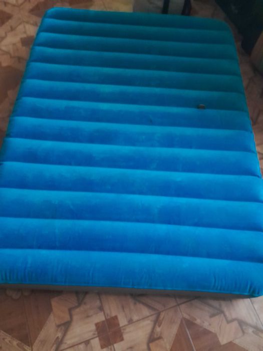 Materac Quechua 200x140 cm