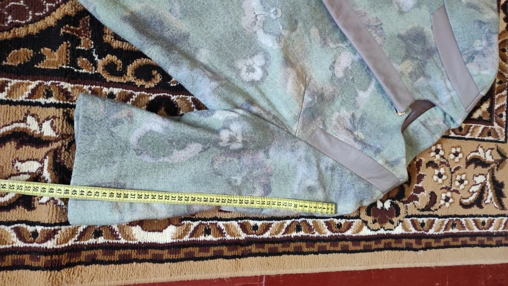 Продам Женский кардиган