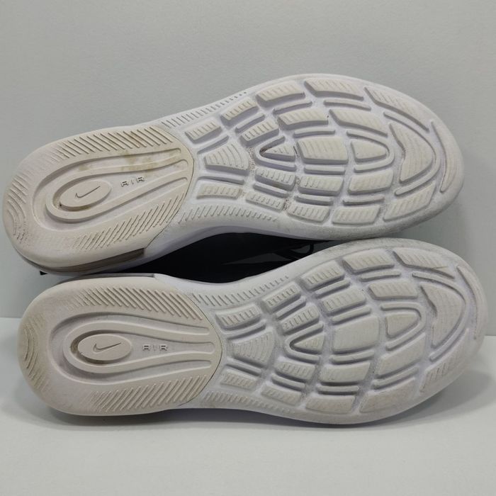 кросівки Nike Air Max Axis