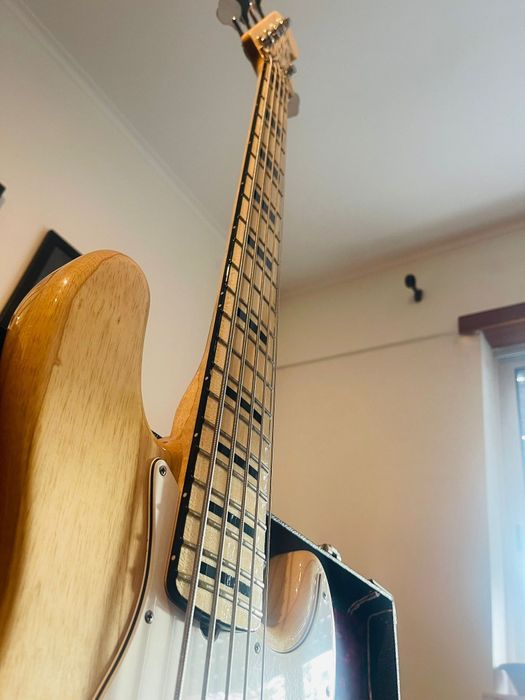 Baixo Fender 75 Jazz Bass Custom Shop