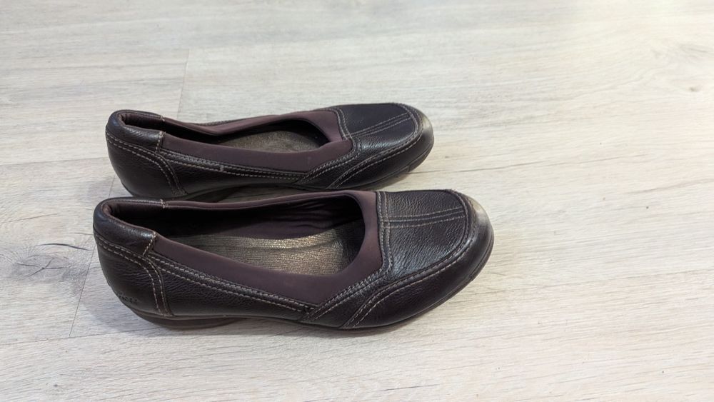 Шкіряні туфлі, Skechers 39