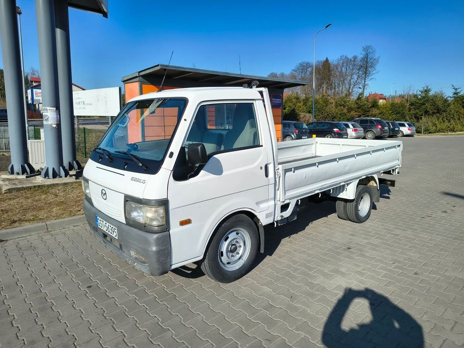 Mazda E2200  Ładowność 1710kg na Kat "B" w dobrym stanie do przewozu minikoparki