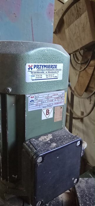 Frezarka dolnowrzecionowa z posuwem Wfum df-1/2