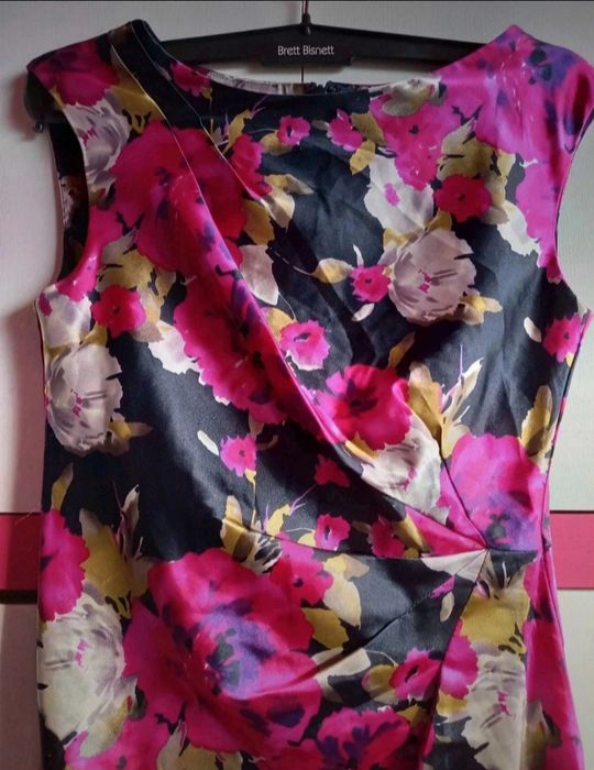 Sukienka MIDI koktajlowa 38