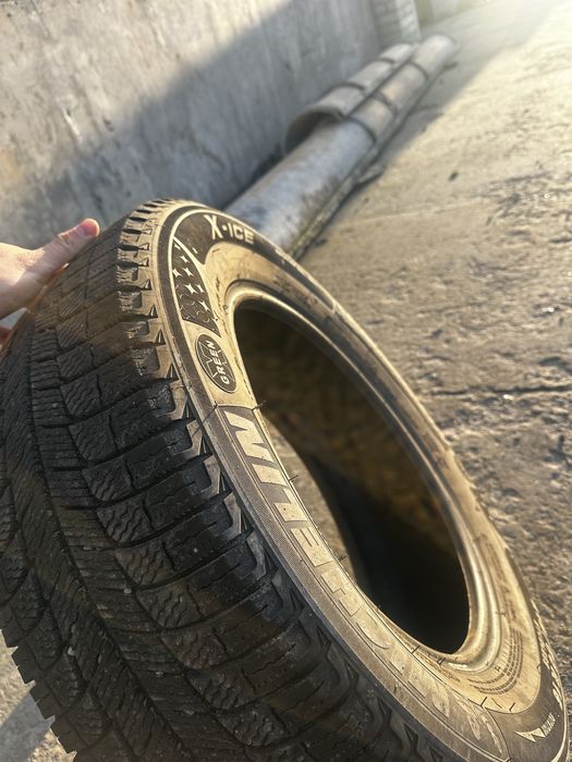 Michelin X-ice 215/60 R16