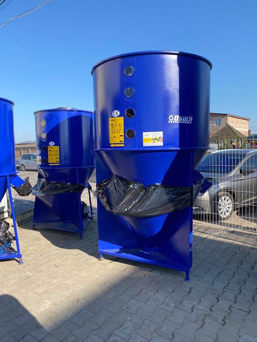 Молотковая дробилка ДКУ Кормозмішувач Смеситель для комбикормов