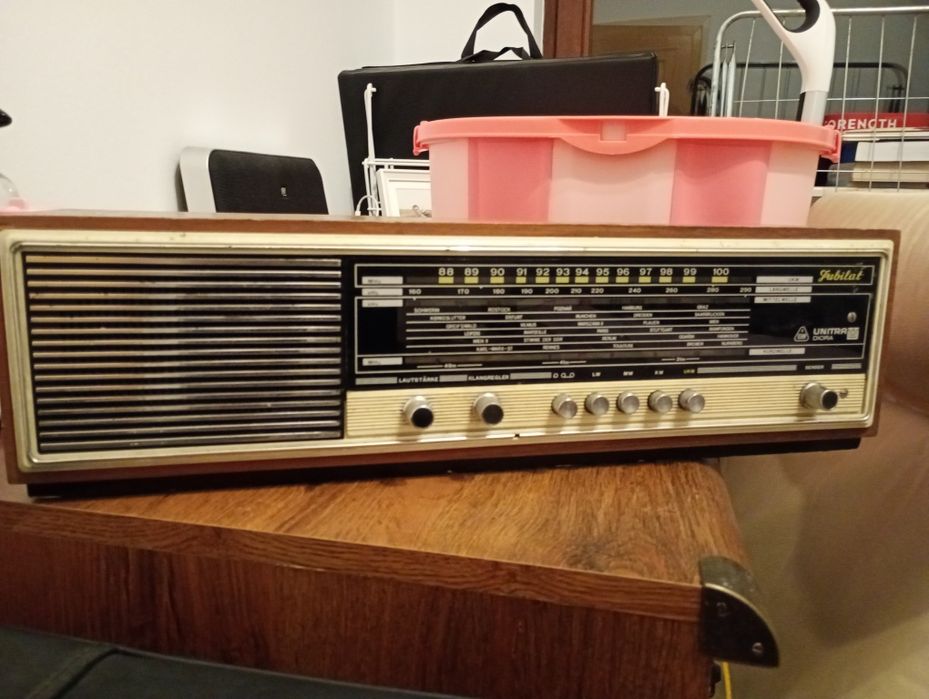 Radio Jubilat eksportowy Unitra Diora