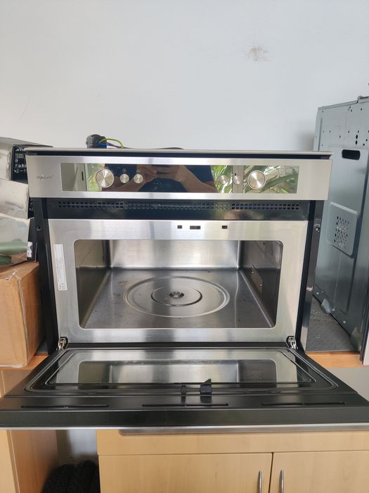 Forno/ Microondas whirlpool iXelium 6 sense