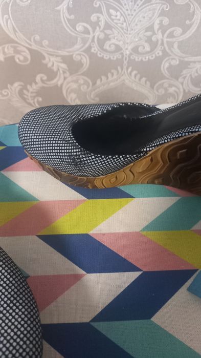 Босоніжки шкіряни