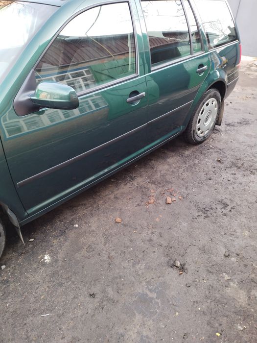 Гольф 4 2003 рік