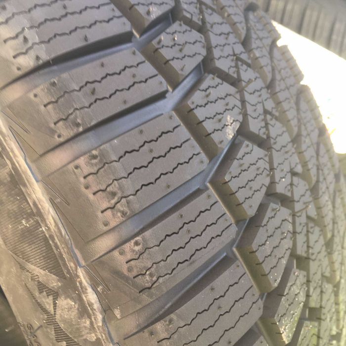 Nowa Opona Zimowa West Lake
Zuper Snow Z-507 XL FR

245/50R18 104V