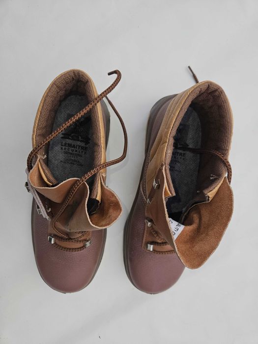 Buty robocze  skórzane nowe.