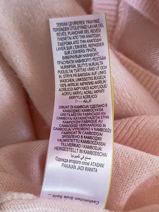 Ніжний светр Mark & Spencer Collection