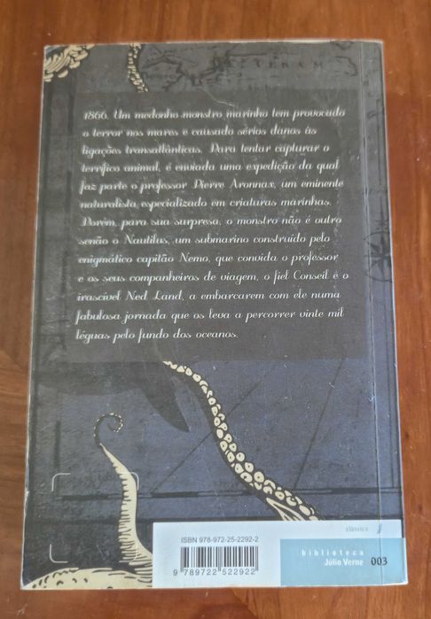 Livro- "Vinte Mil Léguas Submarinas"