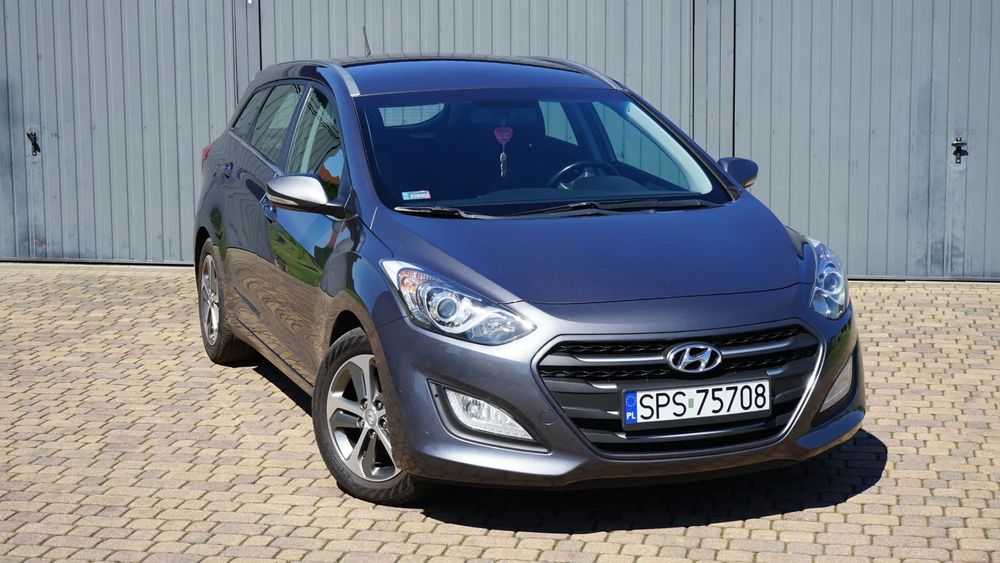 Hyundai I30 Kombi 1.6 CRDI 110 KM Klimatronic, Led, Hak, Serwisowany!