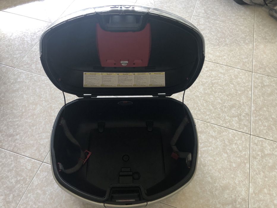 Top case mala Givi V46 (46 litros)