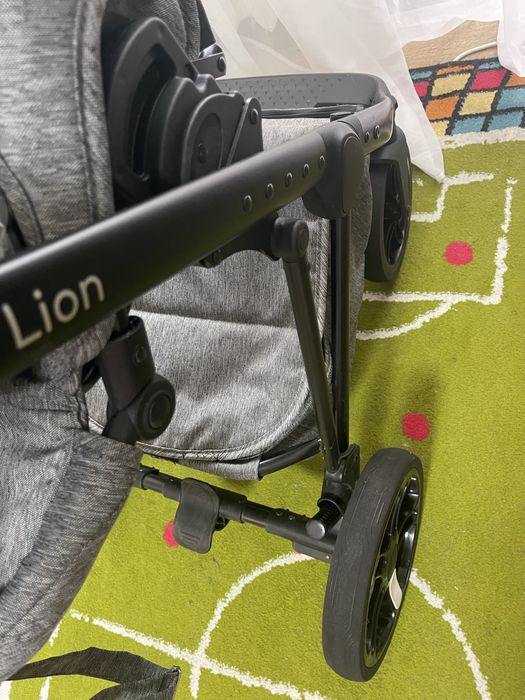 Коляска фірма BAER LION