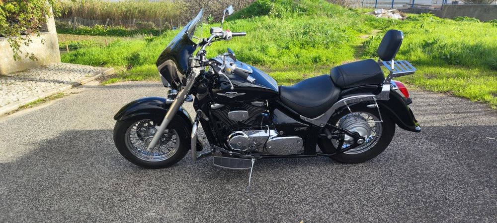 Suzuki Intruder C 800