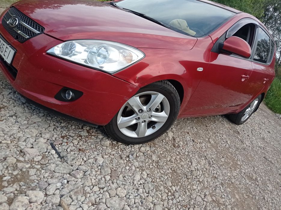 Kia Cee'd 2.0 бензин автомат Обмен