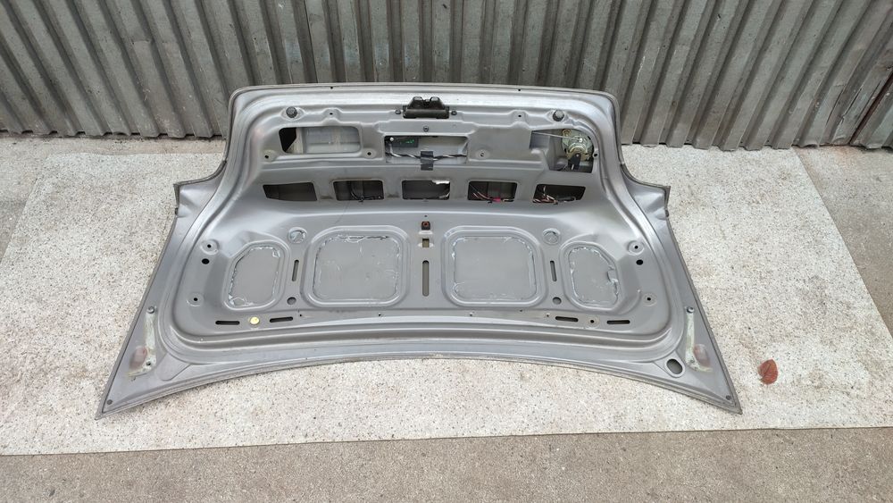 BMW E39 sedan klapa bagażnika tył tylna