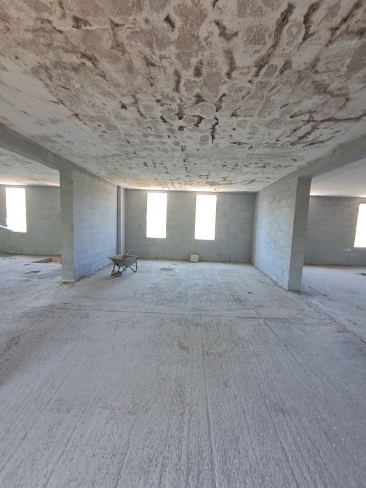 Продам комерційне приміщення 390м2 метро "Берестейська"