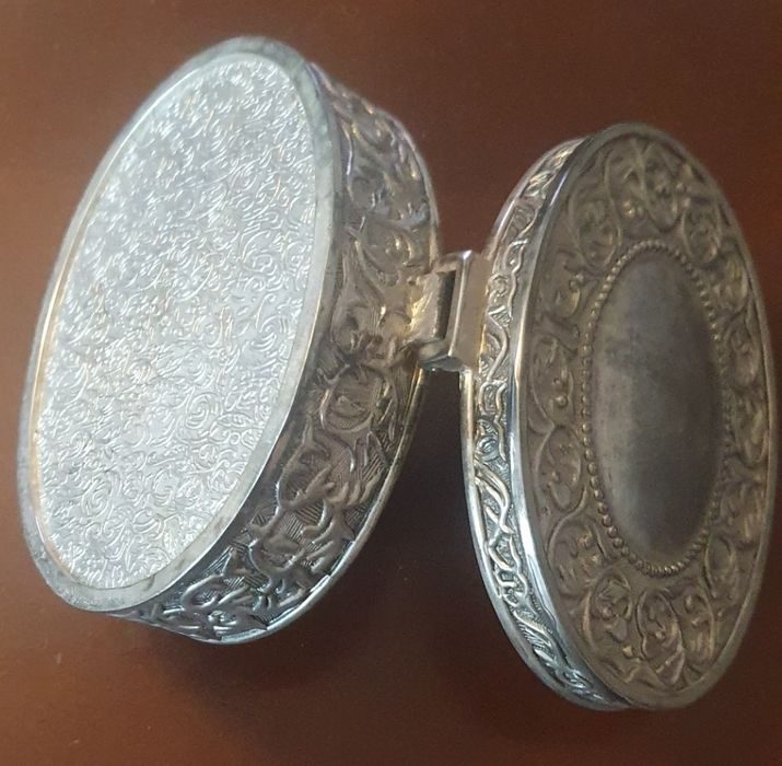 Szkatułka srebro/metal/cynk