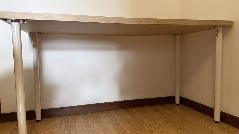 Mesa de secretária