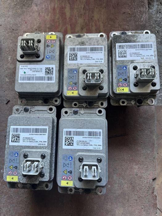 Акумулятор відновлений tesla 16v