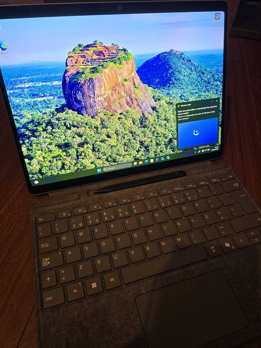 Microsoft Surface Pro 11 Business Intel Ultra 7 + Flex Keyboard + Slim Pen
