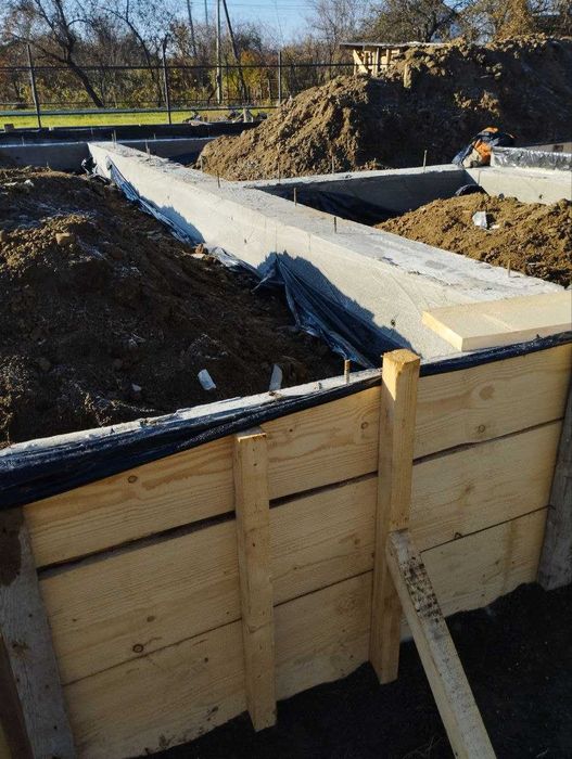 Заливка фундаменту, бетонні роботи під ключ, фундамент