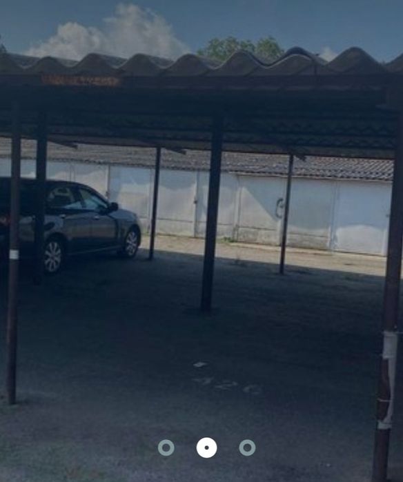 Место на крытой стоянке