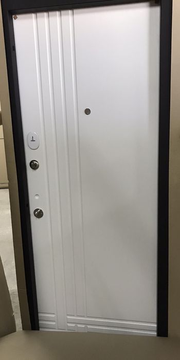 Двери входные и межкомнатные