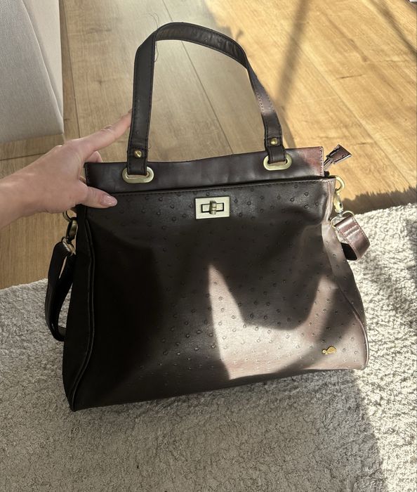 Brązowa czekoladowa torebka Caprisa