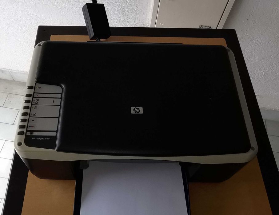 Impressora multifunções deskjet