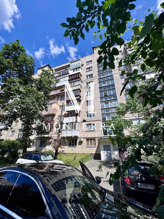 Продаж 3-к квартири з ремонтом, меблями та технікою Русанівська набережна Дніпровський район Лівий берег