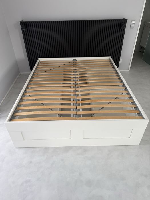 Cama com arrumação inferior (4 gavetões)