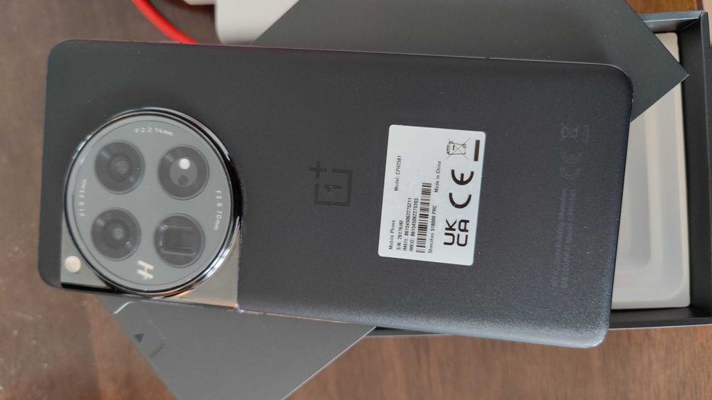 Oneplus 12 stan idealny gwarancja