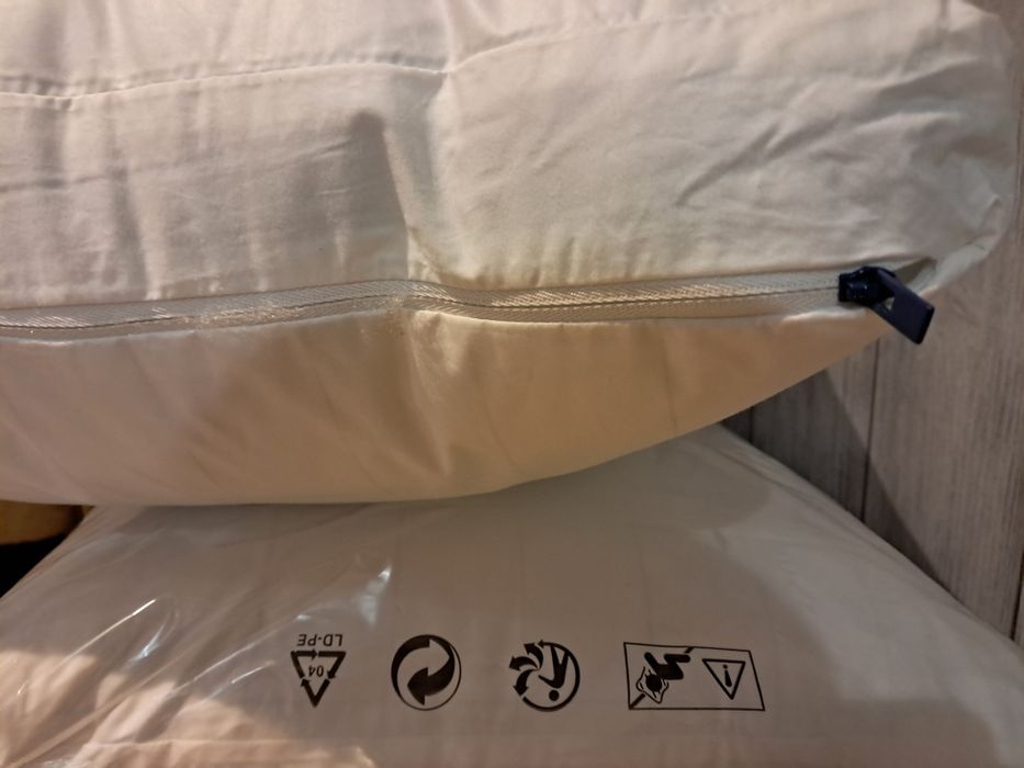 Nowe dwie poduszki antyalergiczne 50x75 Hotelówki