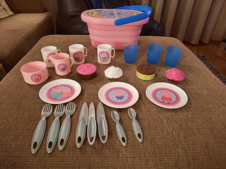 Cesto de Piquenique da Porquinha Peppa